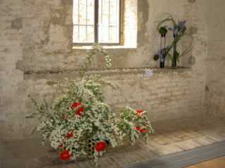 Ikebana-International Vienna Ausstellung im Schloss Neugebäude